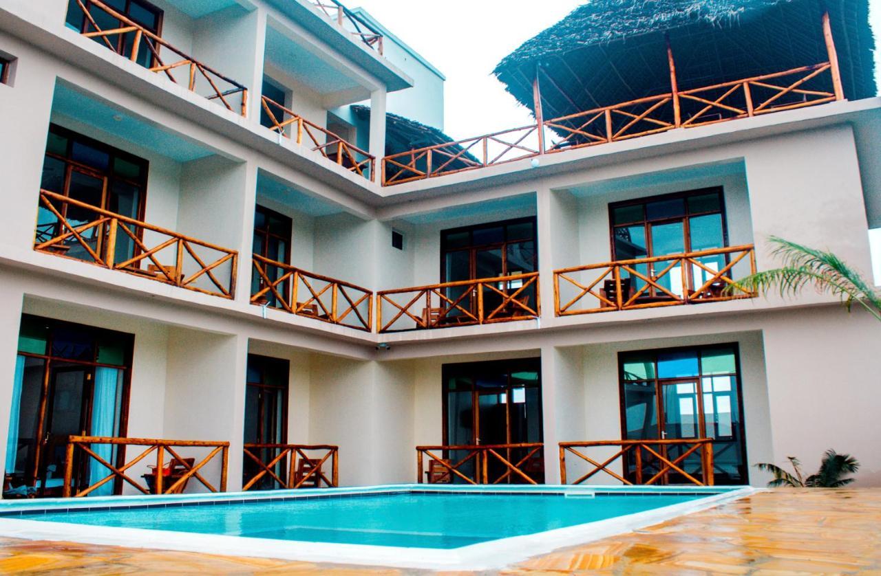 Ocean Breeze Hotel Nungwi Exterior foto