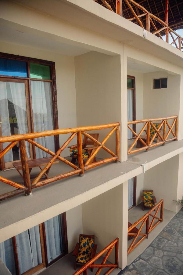 Ocean Breeze Hotel Nungwi Exterior foto