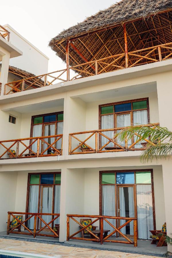 Ocean Breeze Hotel Nungwi Exterior foto