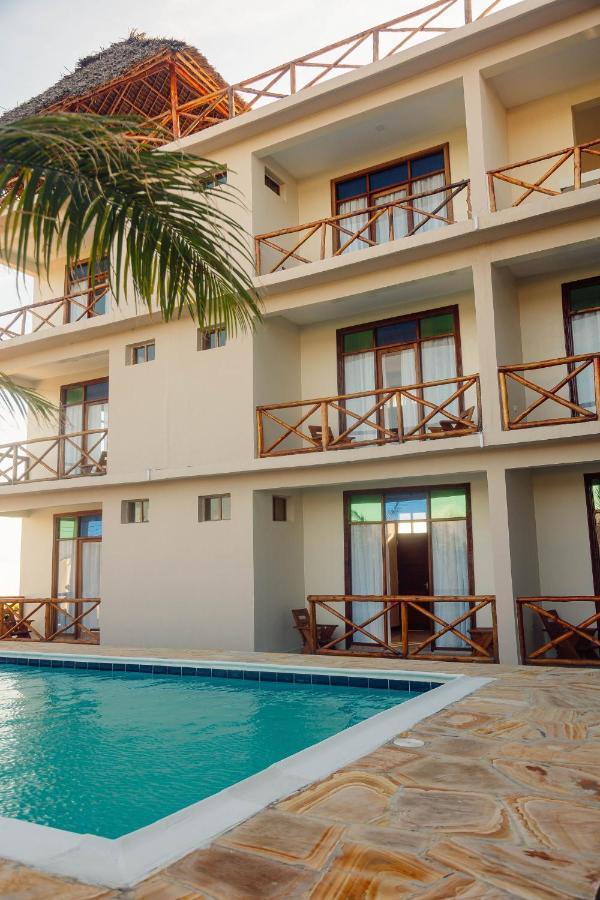 Ocean Breeze Hotel Nungwi Exterior foto