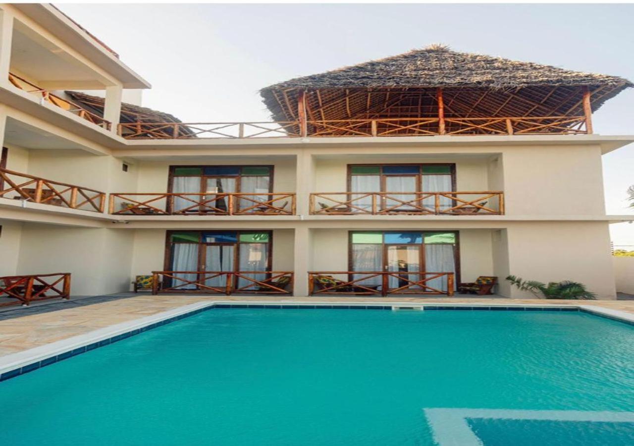Ocean Breeze Hotel Nungwi Exterior foto