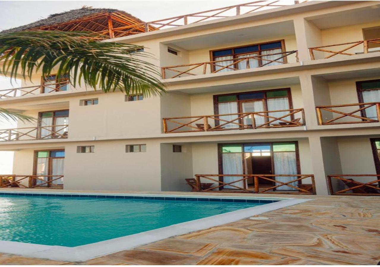 Ocean Breeze Hotel Nungwi Exterior foto